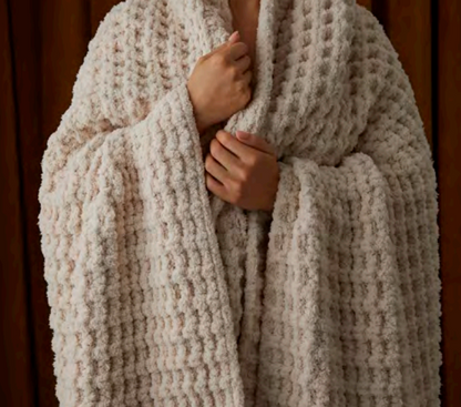 CABLE KNIT THROW