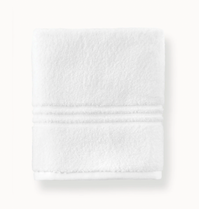 CHELSEA PLUSH BATH TOWEL